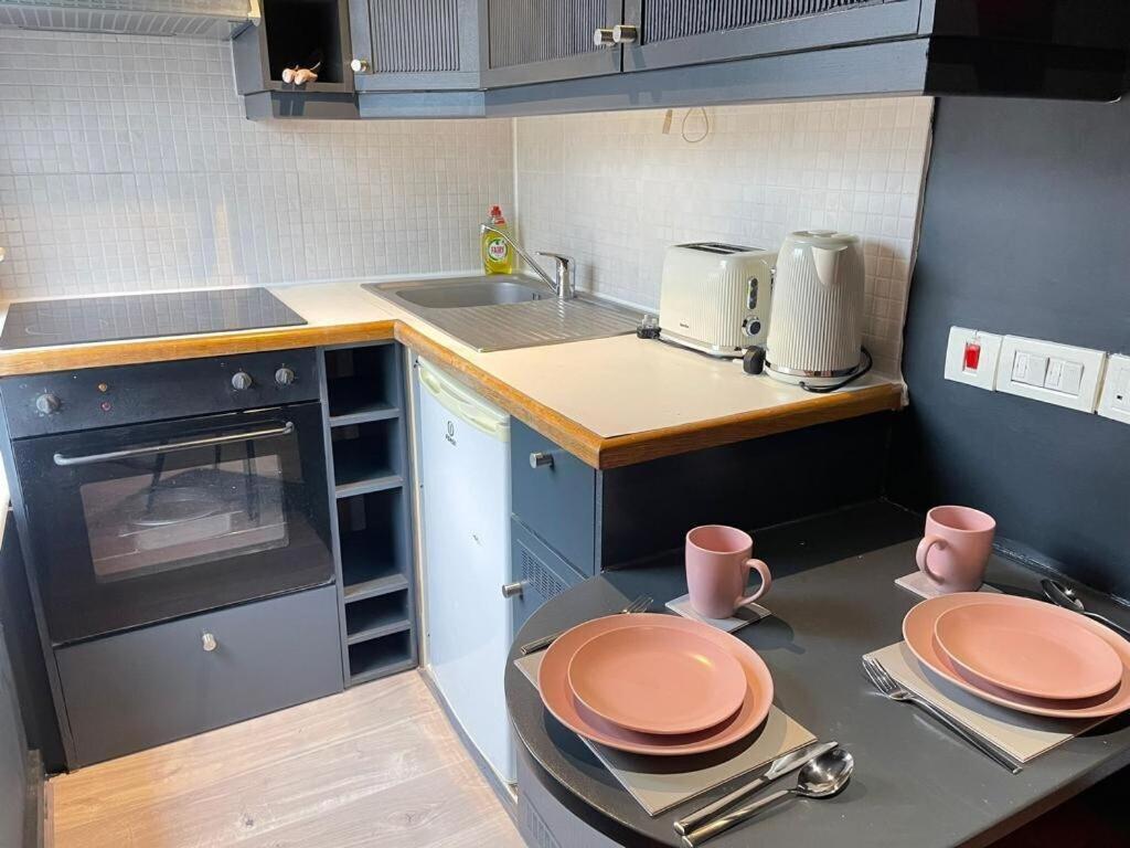 Portobello Road Artistic Studios 'Budget' Londres Quarto foto