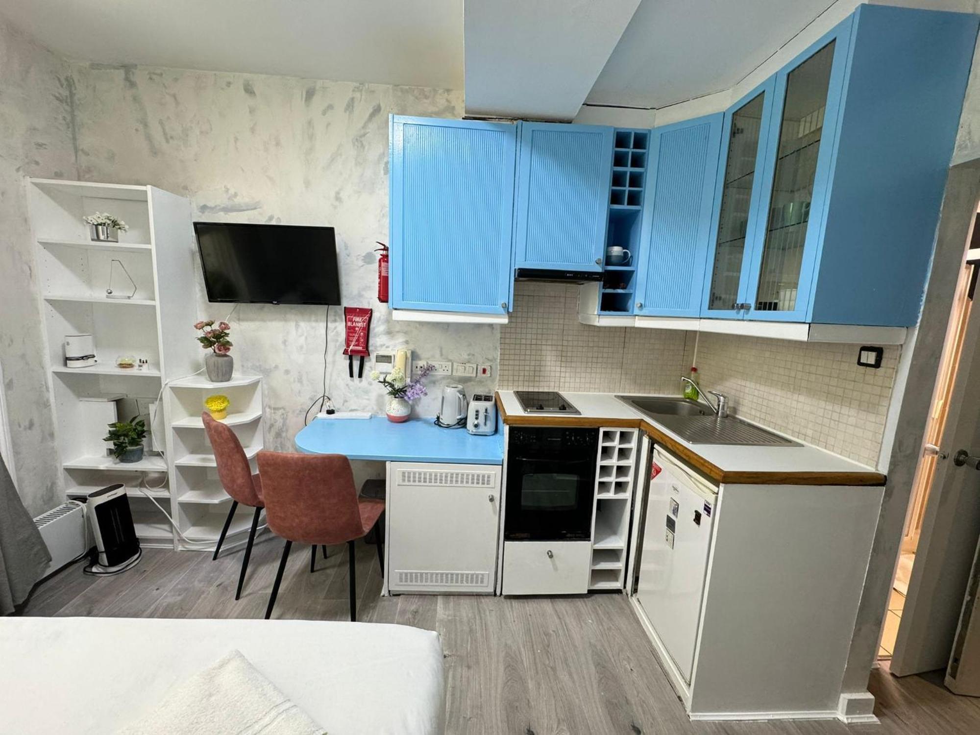 Portobello Road Artistic Studios 'Budget' Londres Quarto foto