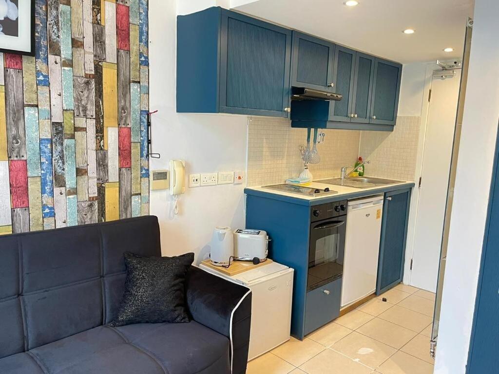 Portobello Road Artistic Studios 'Budget' Londres Quarto foto