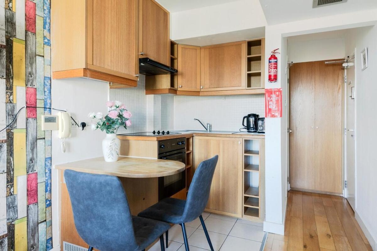 Portobello Road Artistic Studios 'Budget' Londres Quarto foto
