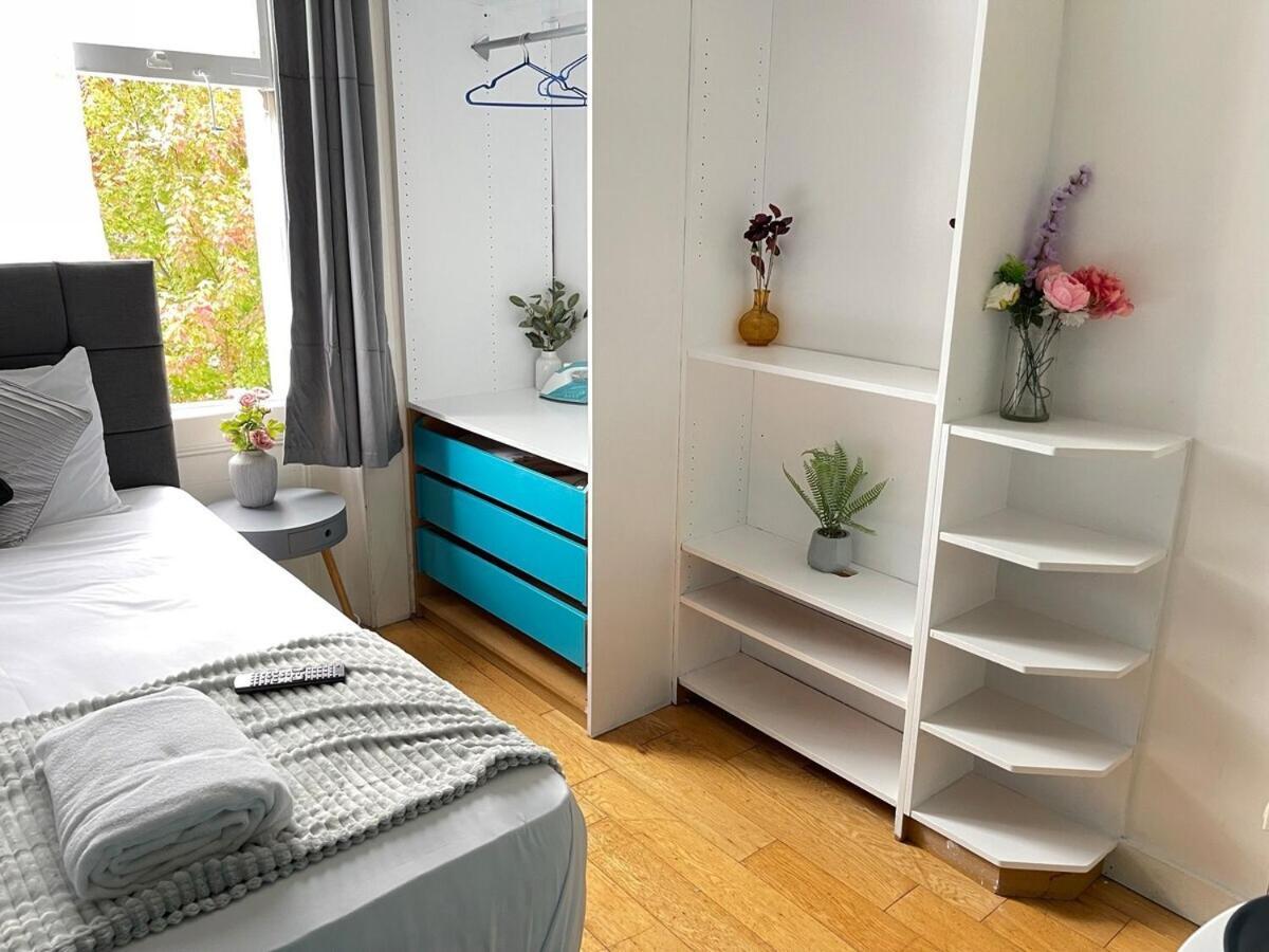 Portobello Road Artistic Studios 'Budget' Londres Quarto foto