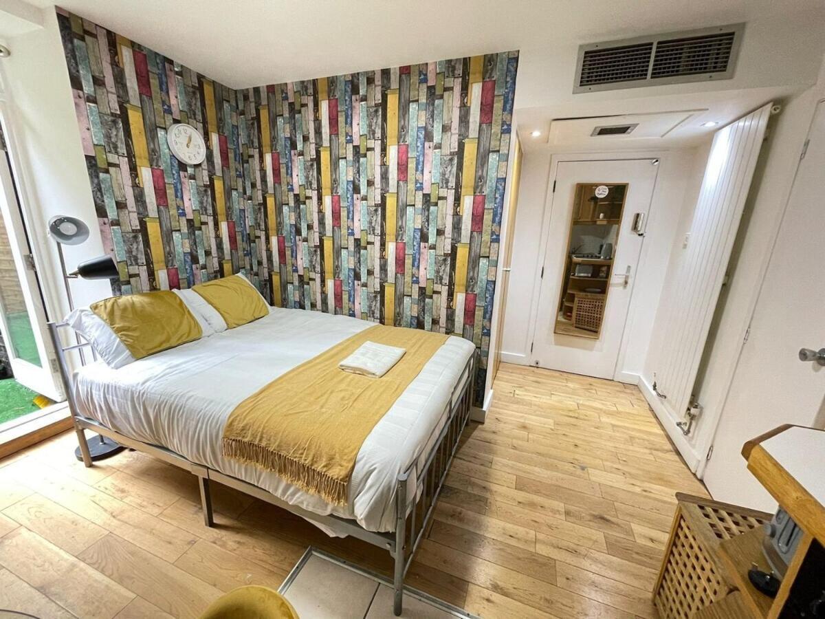 Portobello Road Artistic Studios 'Budget' Londres Quarto foto