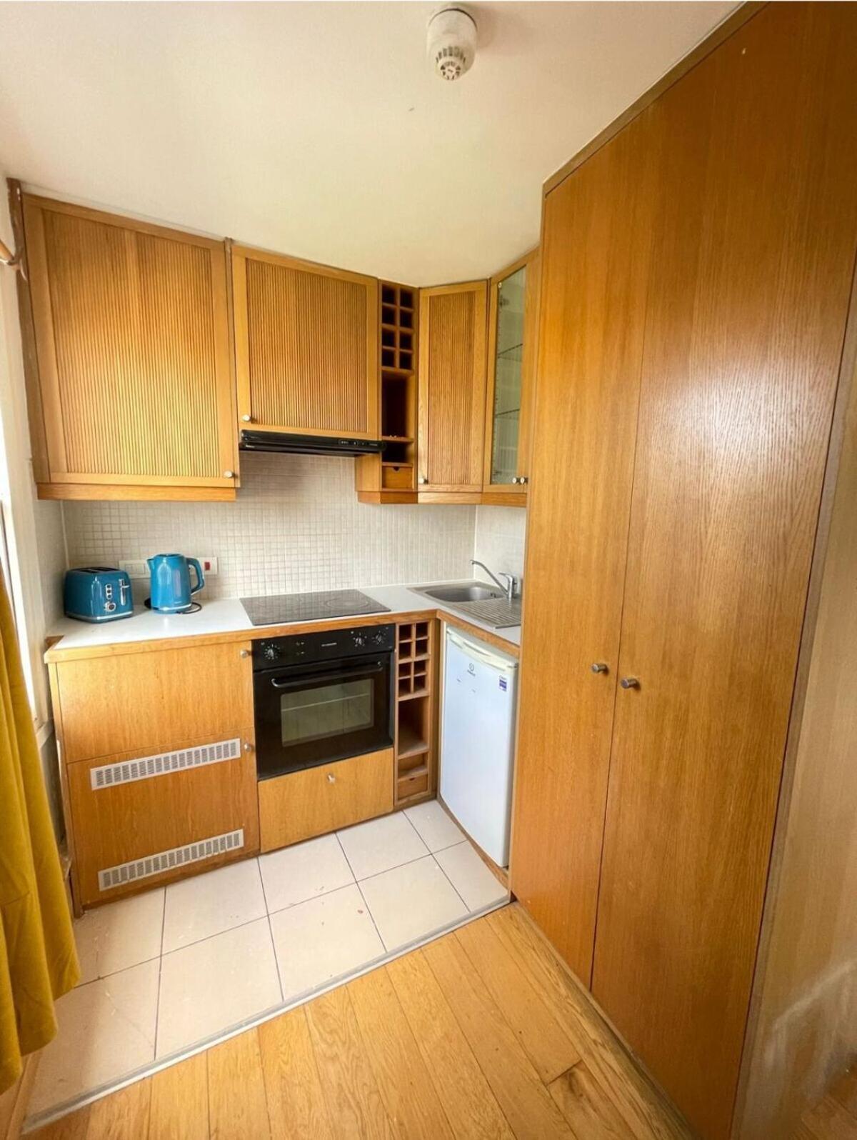 Portobello Road Artistic Studios 'Budget' Londres Quarto foto